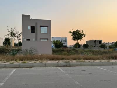 125 Sq Yd Plot For Sale Precinct-11B, Bahria Town Karachi. Near Murree Point | Prime Location | Ideal for Residence or Investment. Just 8 Min Drive from Main Gate.