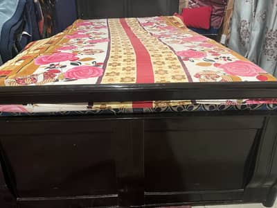 Pure sheesham wooden bed with mattress