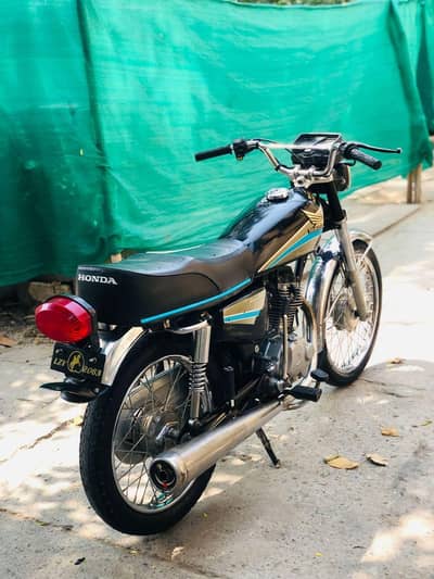 Honda 125 urgent for sale number 03, 24, 63, 41, 6 80 me