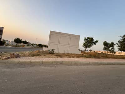 140 Sq Yd Category Plot For Sale Precinct-10B, Bahria Town Karachi. Near Murree Point | Prime Location | Ideal for Residence or Investment. Just 8 Min Drive from Main Gate.