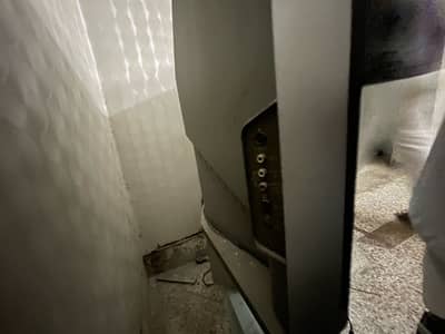 LCD TV BRANDED IN VERY NICE CONDITION