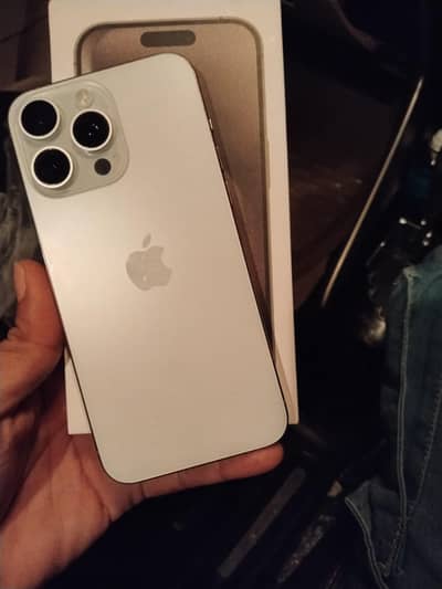 15 pro max mdm 256 gb white taitnum with box cable