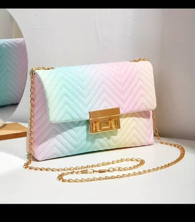 Handbag |classic |trendy