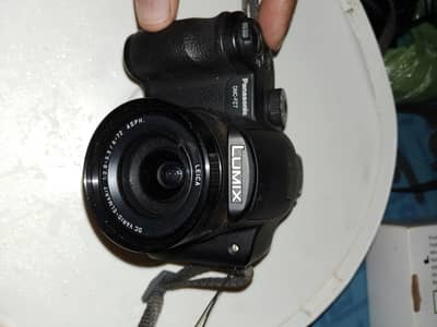 dlsr camera in good condition
