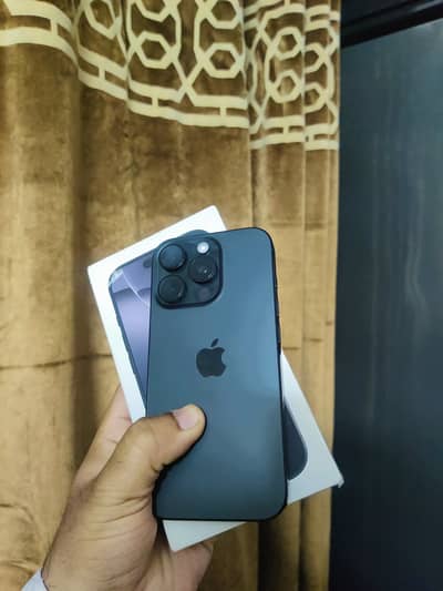 iPhone 16 pro. 03035108847