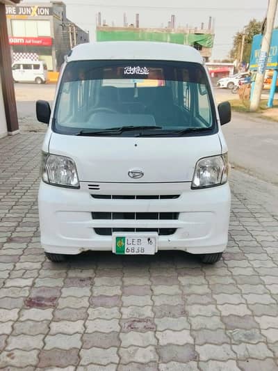 Daihatsu hijet 2016