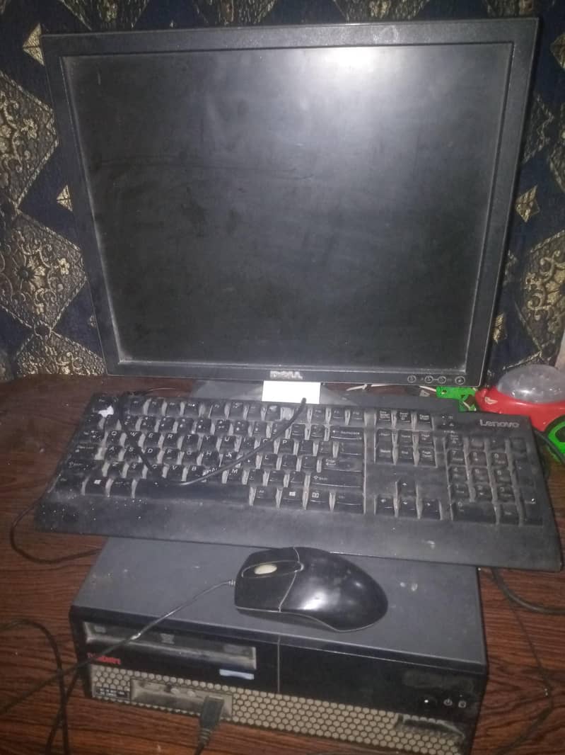 Desktop computer lenveo 1