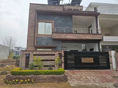 House Sized 1800 Square Feet Available In Gulshan-E-Sehat 1