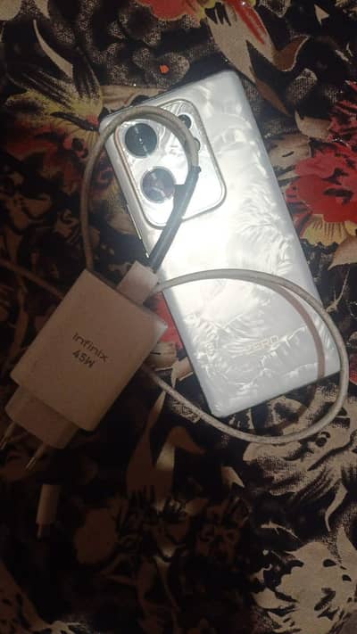 infinix zero 30 (8+8/256)