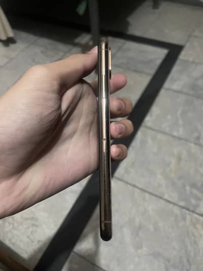 Iphone xs urgent sell