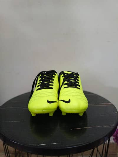 Football shoes original