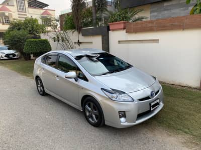 Cleanest 2011 Prius Up For Sale !