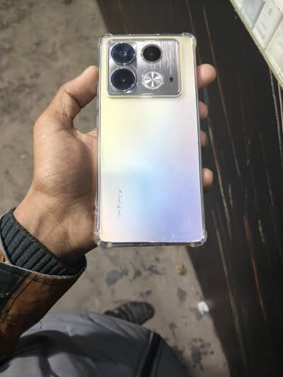 8+8ram256 GB ROM  10by10 box charger complet no open no repaire