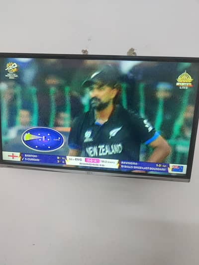 tcl led in good condition with android box
