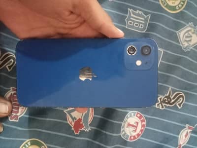 I'm selling iphone 12