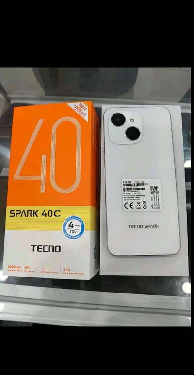 tecno spark40c ful box 2 week us x. chang AMOLED display phone only