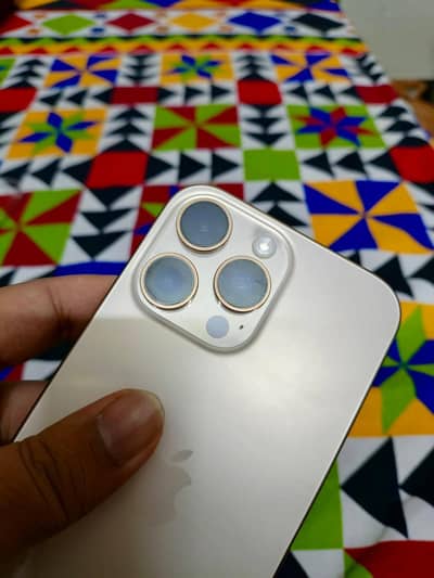 I phone 16 pro max 100 health 250 cycles