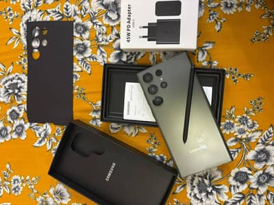 Samsung S23 Ultra with box and charger