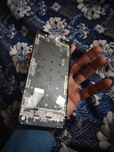 matrola one 5g 4 64 panal nai ha   panal daly Ga.