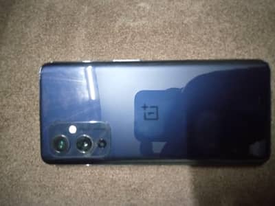 Oneplus 9 5G forsale urgently. Contact no 03185600507