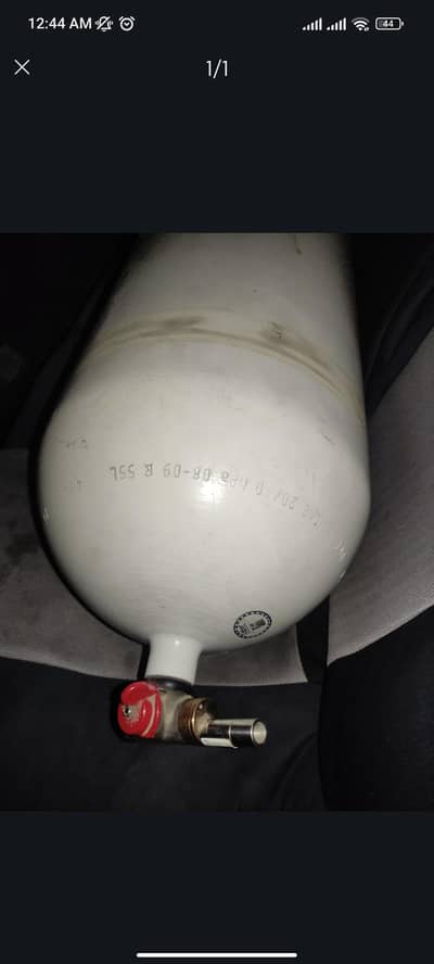 SUZUKI CULTUS FACTORY CNG CYLINDER