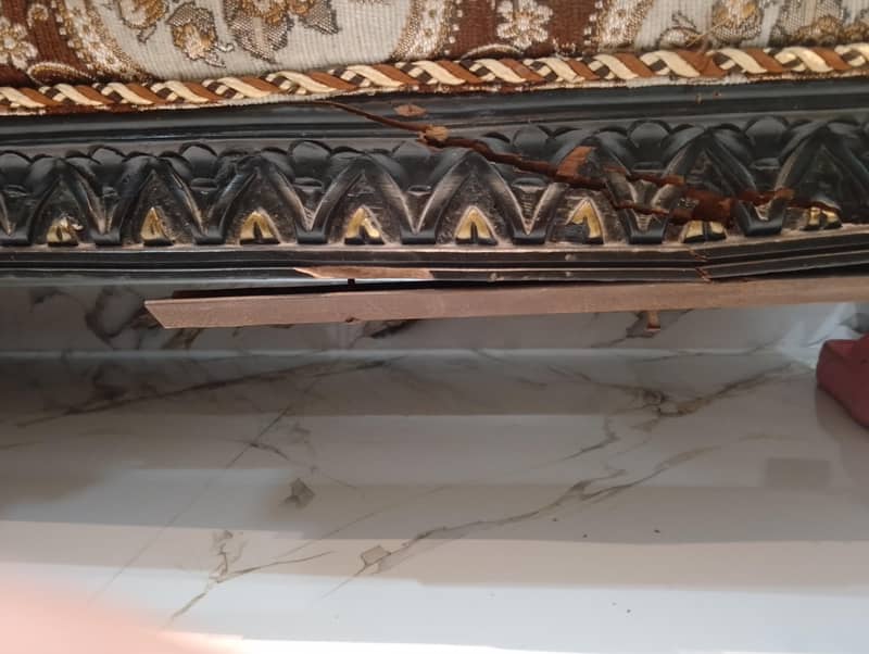 Dewan sofa 1