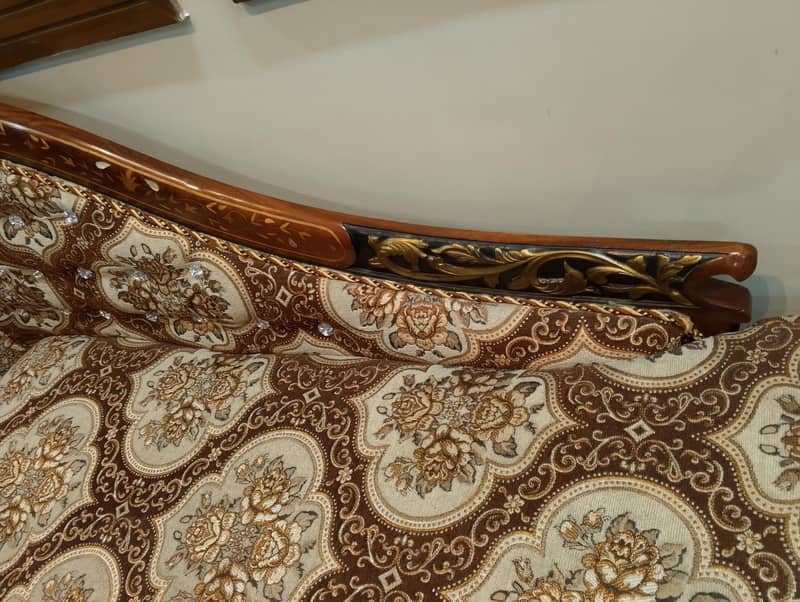 Dewan sofa 2