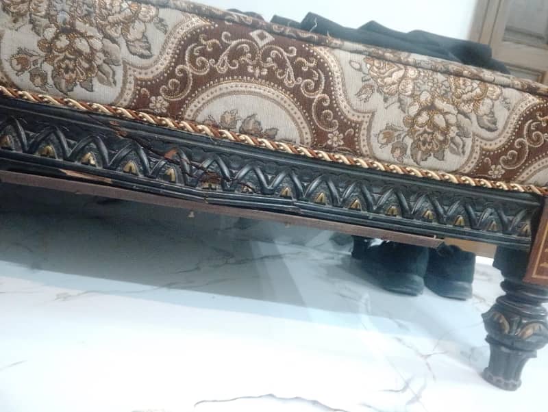 Dewan sofa 5