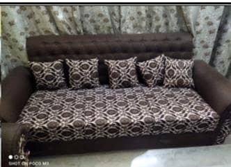 5 Seater Sofa with Center Table