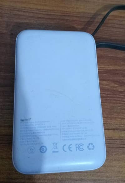 power bank 20w 20000mah like A new