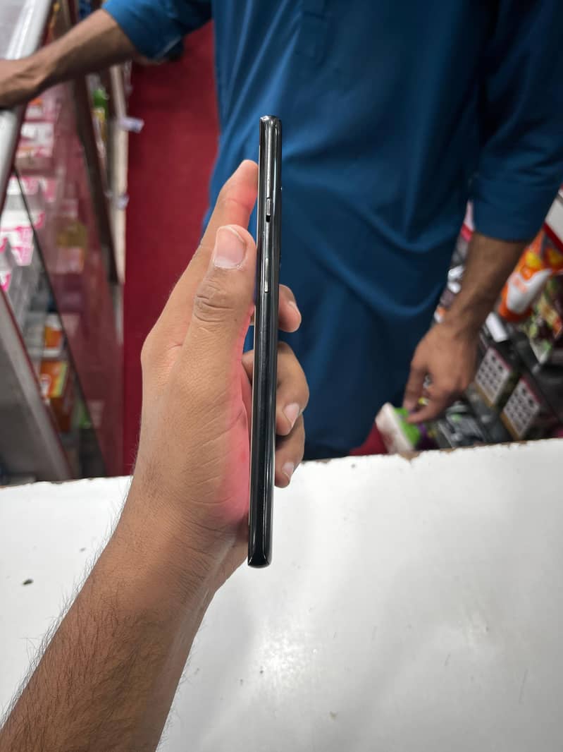 OnePlus 8 6