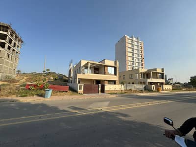 272 Sq Yd Plot For Sale Precinct-6, Bahria Town Karachi. Prime Location | Ideal for Residence or Investment. Just 5 Mins Drive from Main Gate | Near Park, Mosque, Beacon House School, Midway Commercial & Bahria Heights.