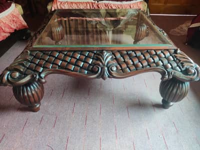 Hand-Carved Solid Sheesham Wood Center Table – Premium Chinioti Design
