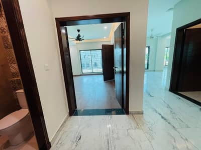 Ground Floor 4 Bed Brand New Beautiful Flat Available For Sale In Askari X Sec-S!!
