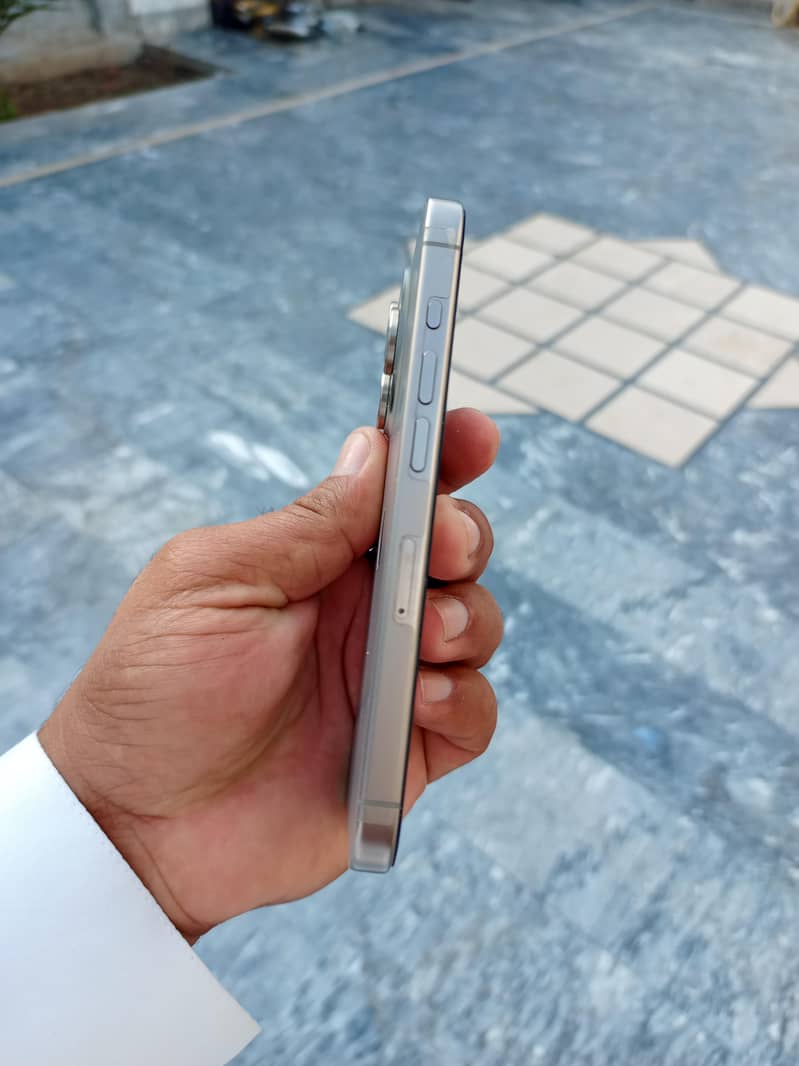 iphone 15 Pro 5