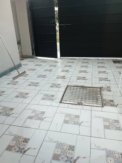 Brand New 5 Marla Elite House 2024 Construction Prime Location 9-Town