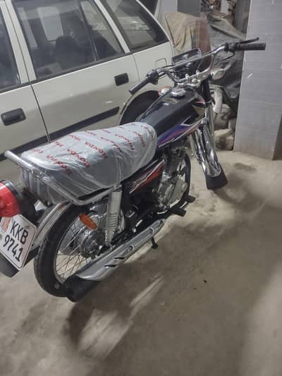 honda 125 2017 karachi number seald engin first owner