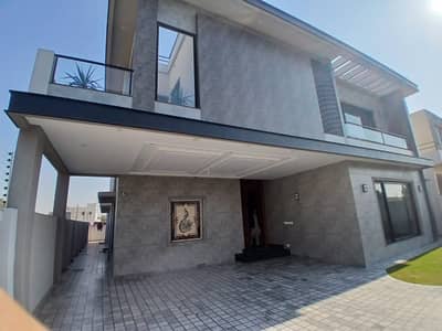 Exquisite 5-Bedroom Brand New Residence in Phase 7 Gas Ready