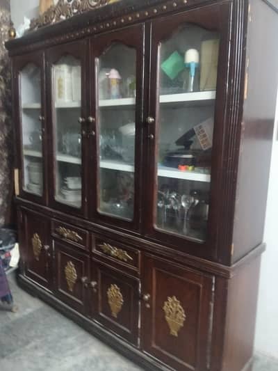 Bed side table shokas chagarmaz