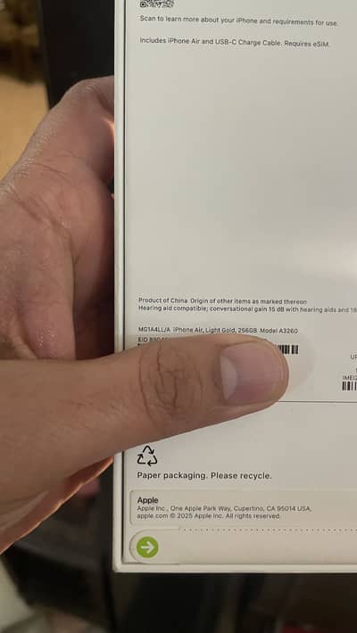 Apple 17 iPhone Air 256 Gold Seal pack