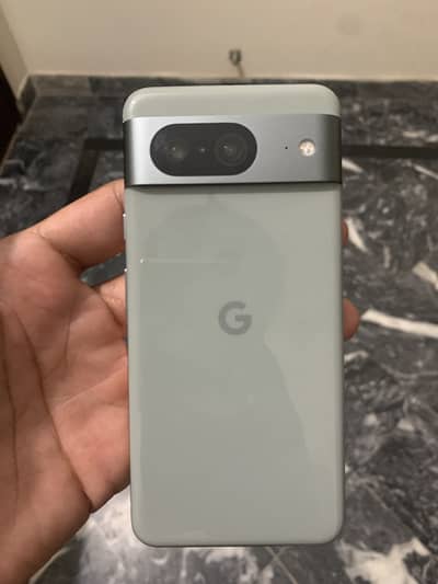Google Pixel 8