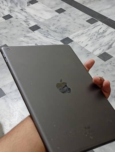 IPAD 9TH GENERATION 10.2 INCH / 64GB