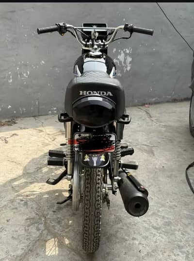 Honda 125 black colour condition 10by10 modal 2024/2025