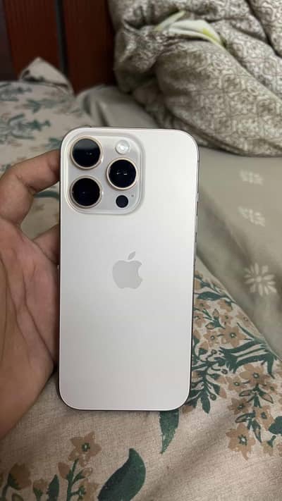 Apple iPhone 16 Pro