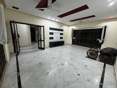 1 Kanal Upper Portion For Rent 65 Feet Road Facing, Near Emporium Mall (Silent Office)