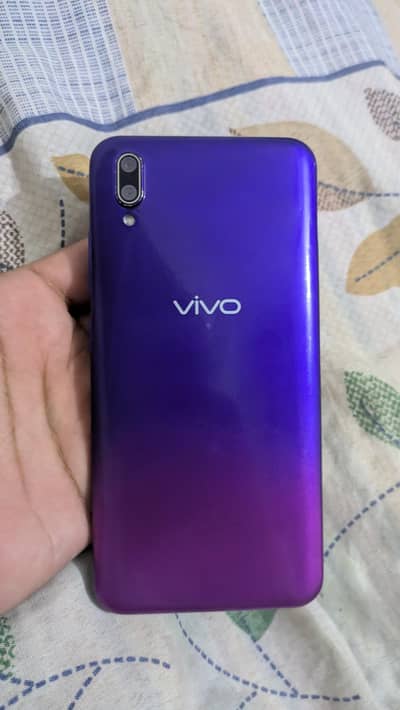 vivo y93s.  6gb.  128gb
