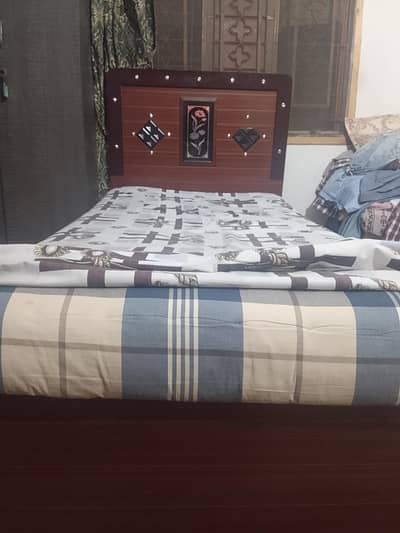 good condition bed urgent sale