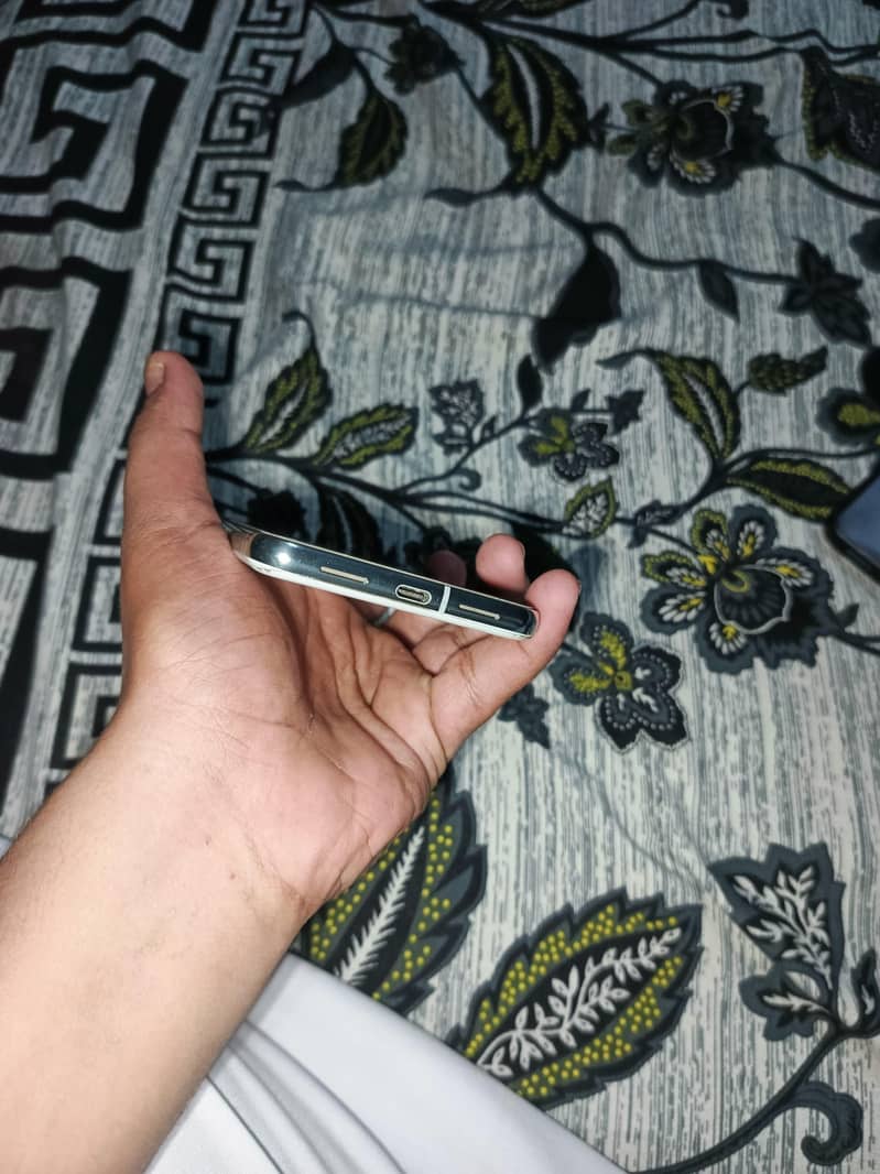 Google pixel 8 pro 5