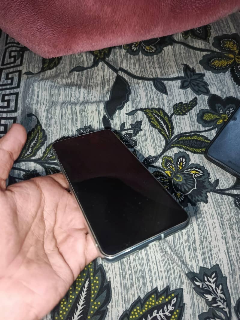 Google pixel 8 pro 6