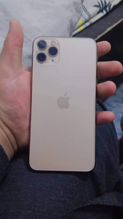 iPhone 11 Pro Max 256GB – Dubai Import – Non PTA – Excellent Condition